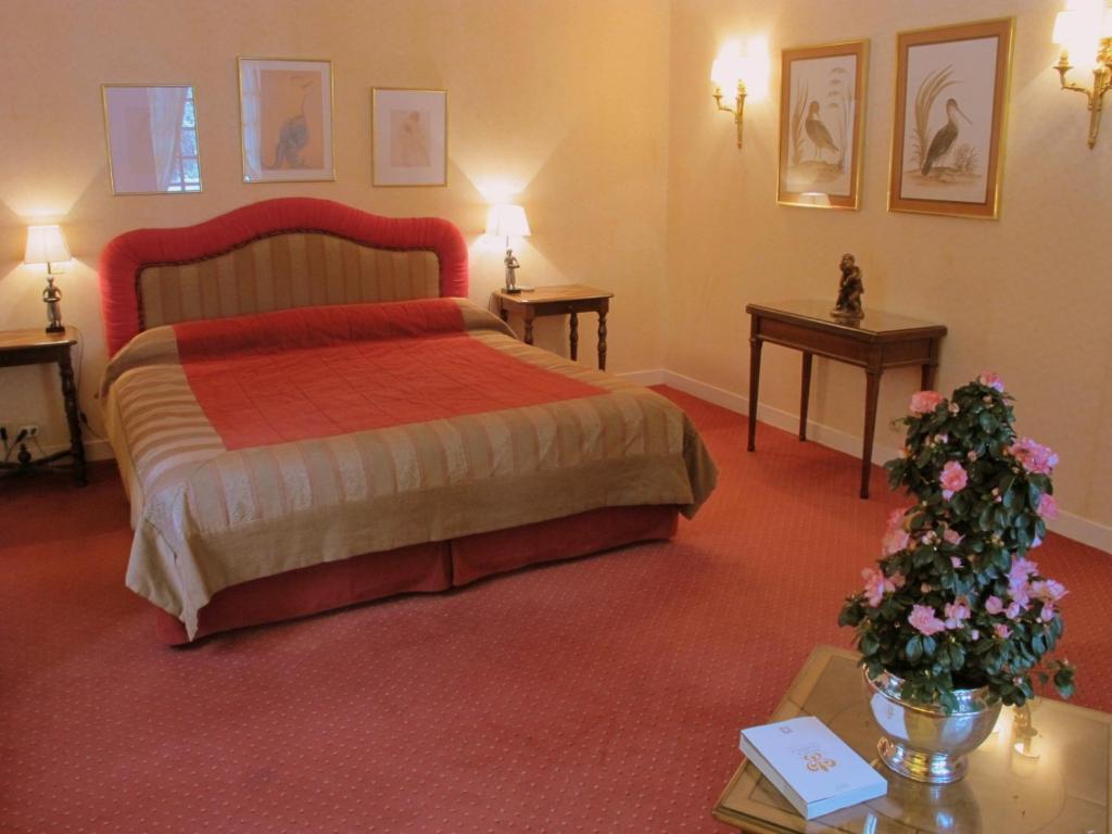 Auberge Des Templiers Boismorand Bilik gambar