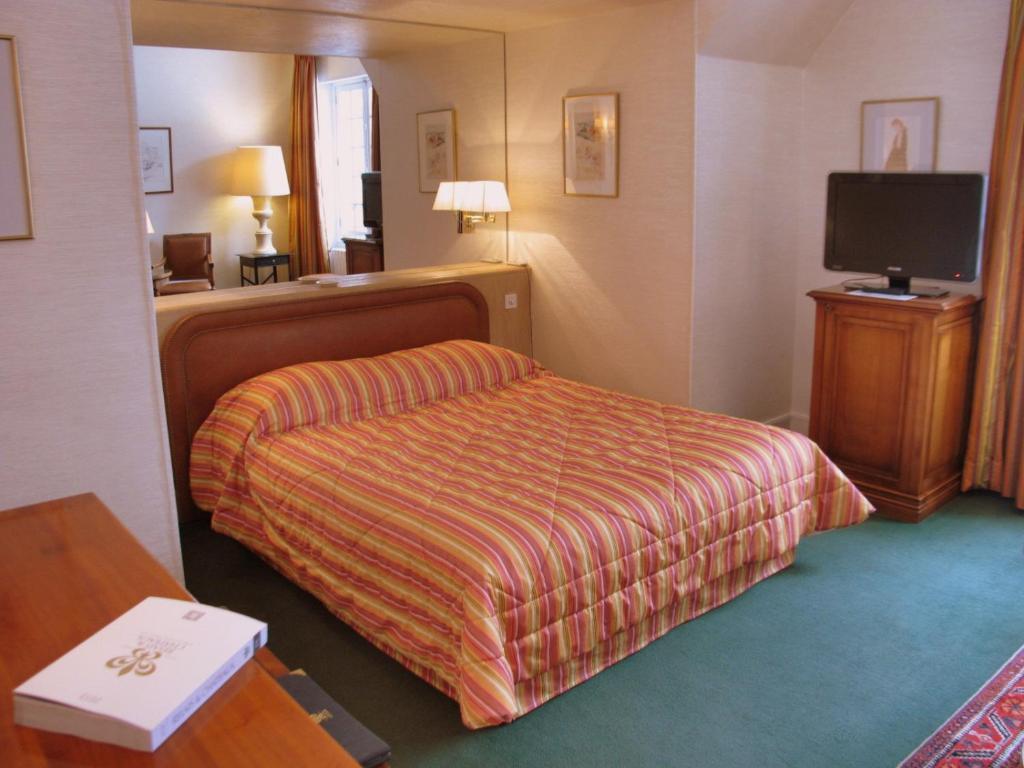 Auberge Des Templiers Boismorand Bilik gambar